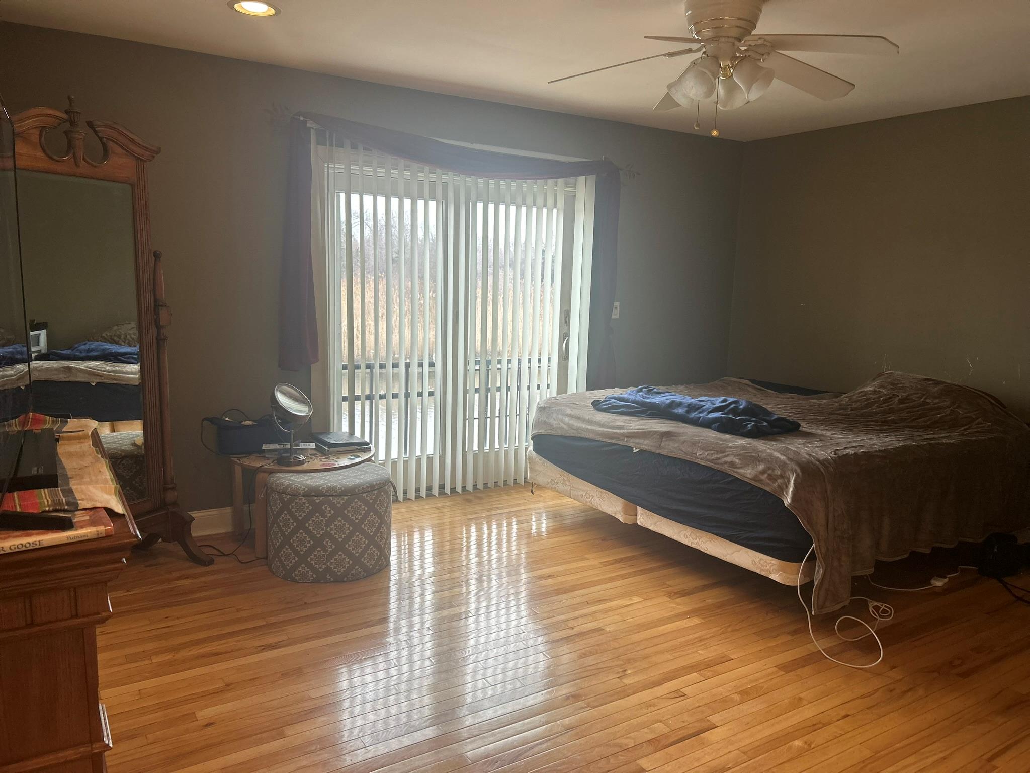 2874 Shore Road, Seaford, New York image 3