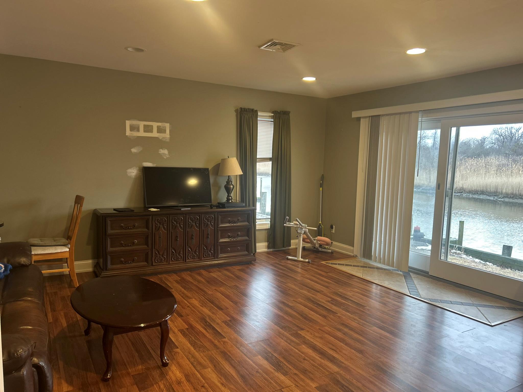 2874 Shore Road, Seaford, New York image 13