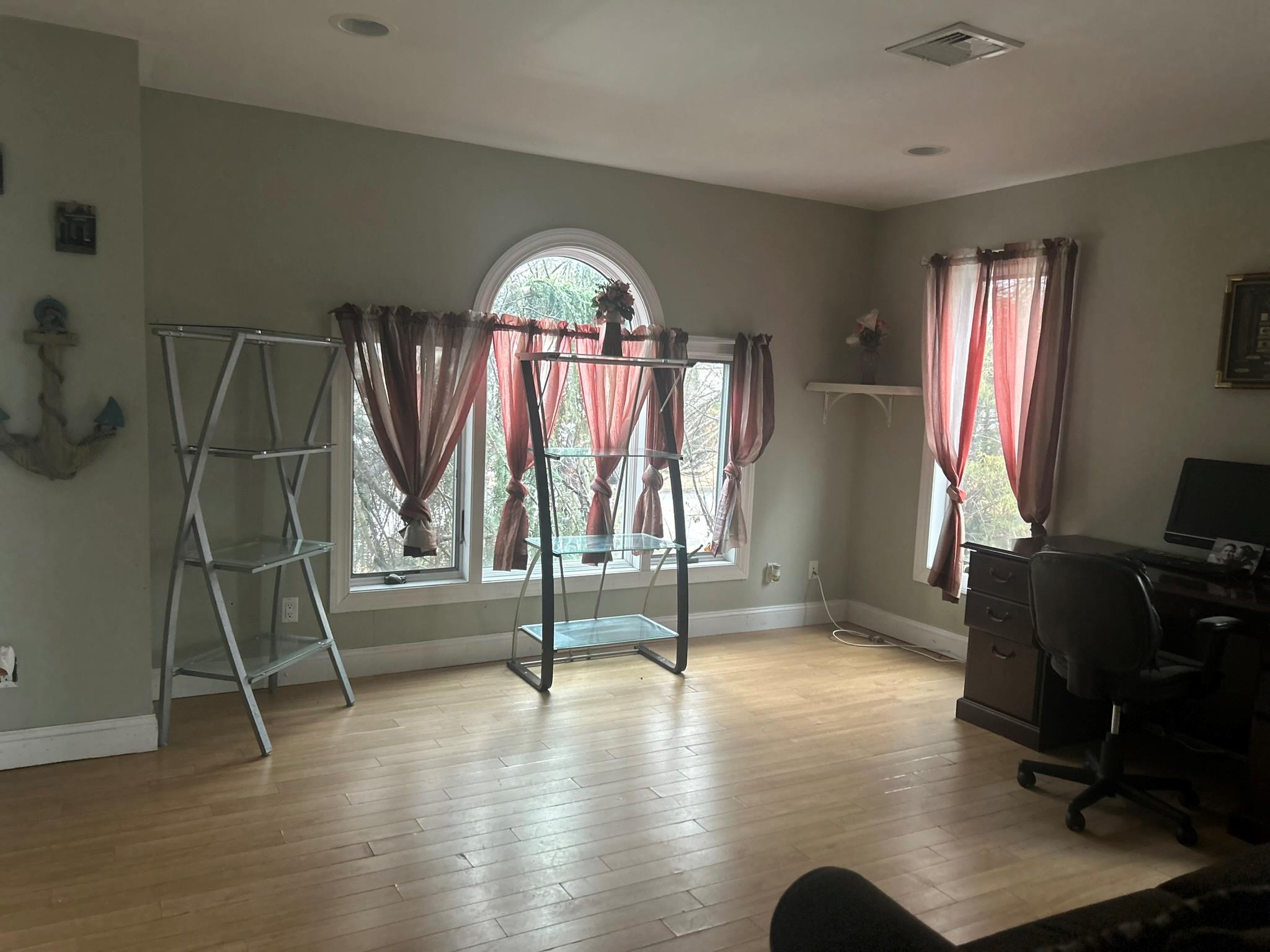 2874 Shore Road, Seaford, New York image 12