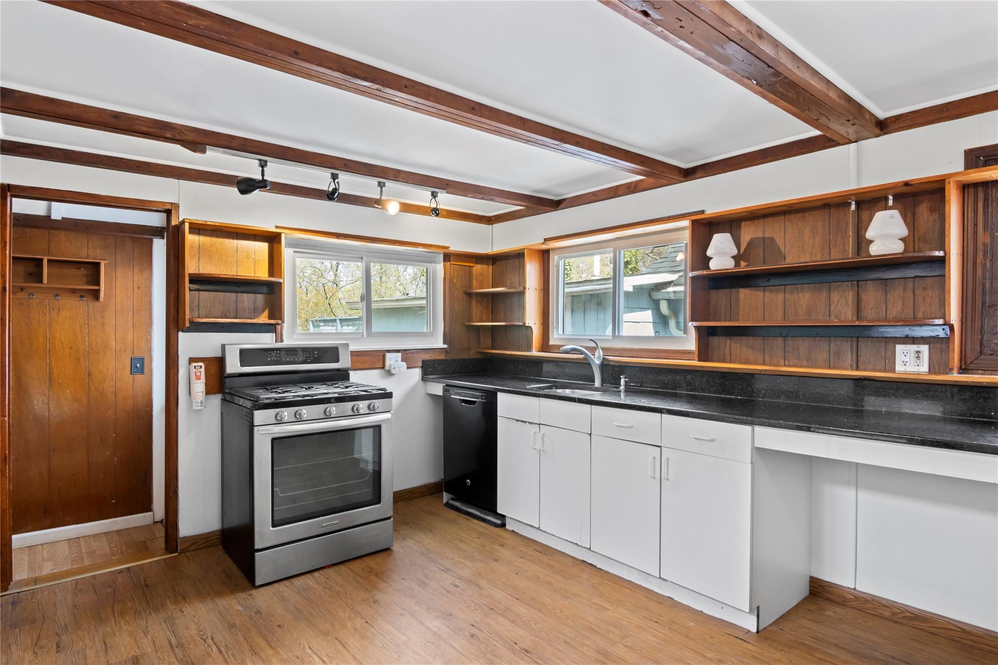 7 Cedar Ave, East Setauket, New York image 12