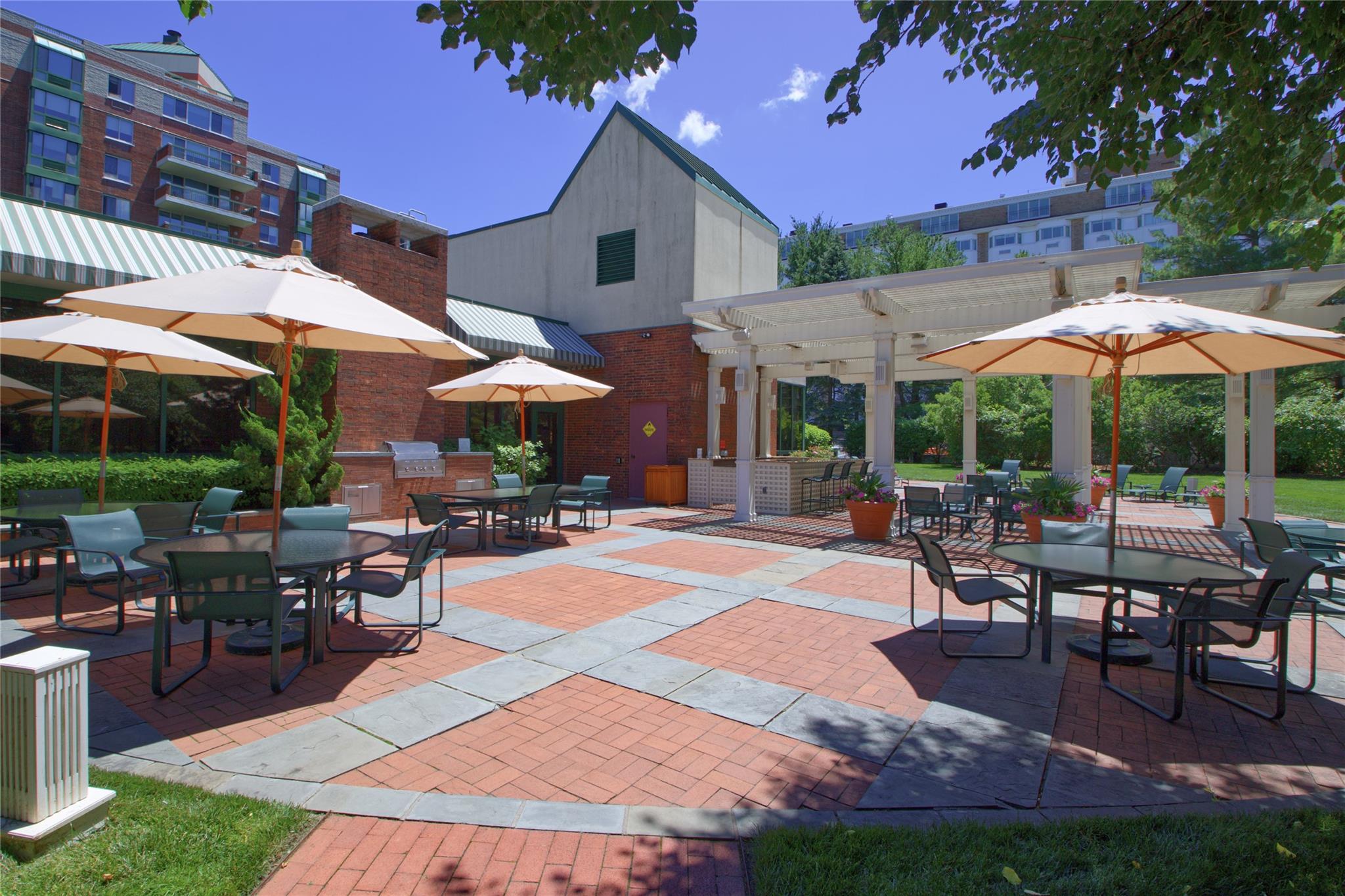 111 Cherry Valley Avenue #PH 6, Garden City, New York image 19