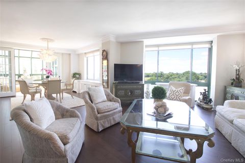 111 Cherry Valley Avenue PH 6 Garden City NY 11530