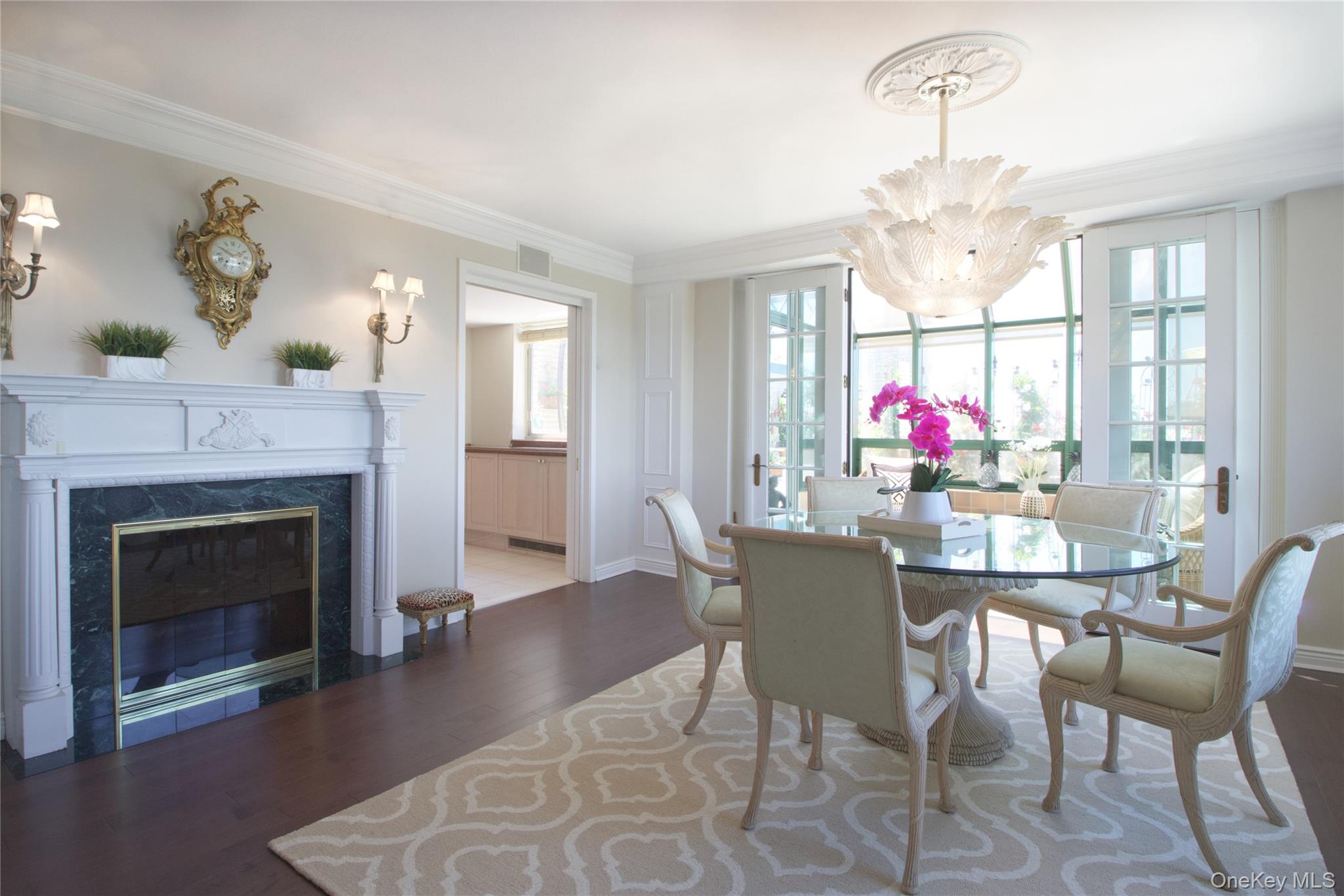 111 Cherry Valley Avenue PH 6