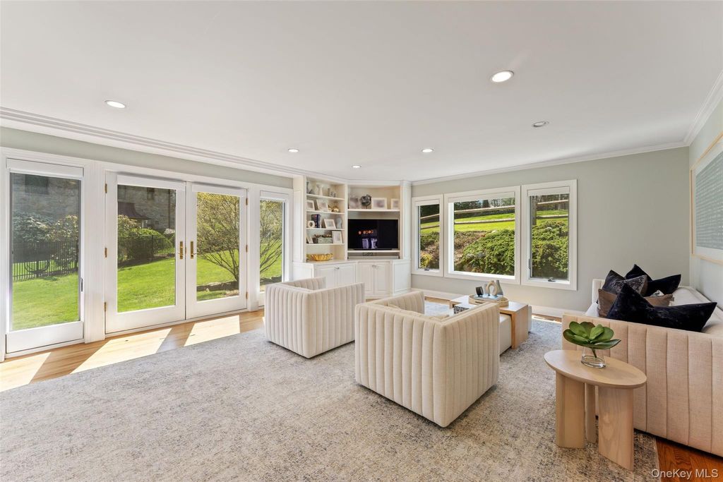 Photo of 30 Corell Road, Scarsdale, NY 10583 (MLS # 984823)