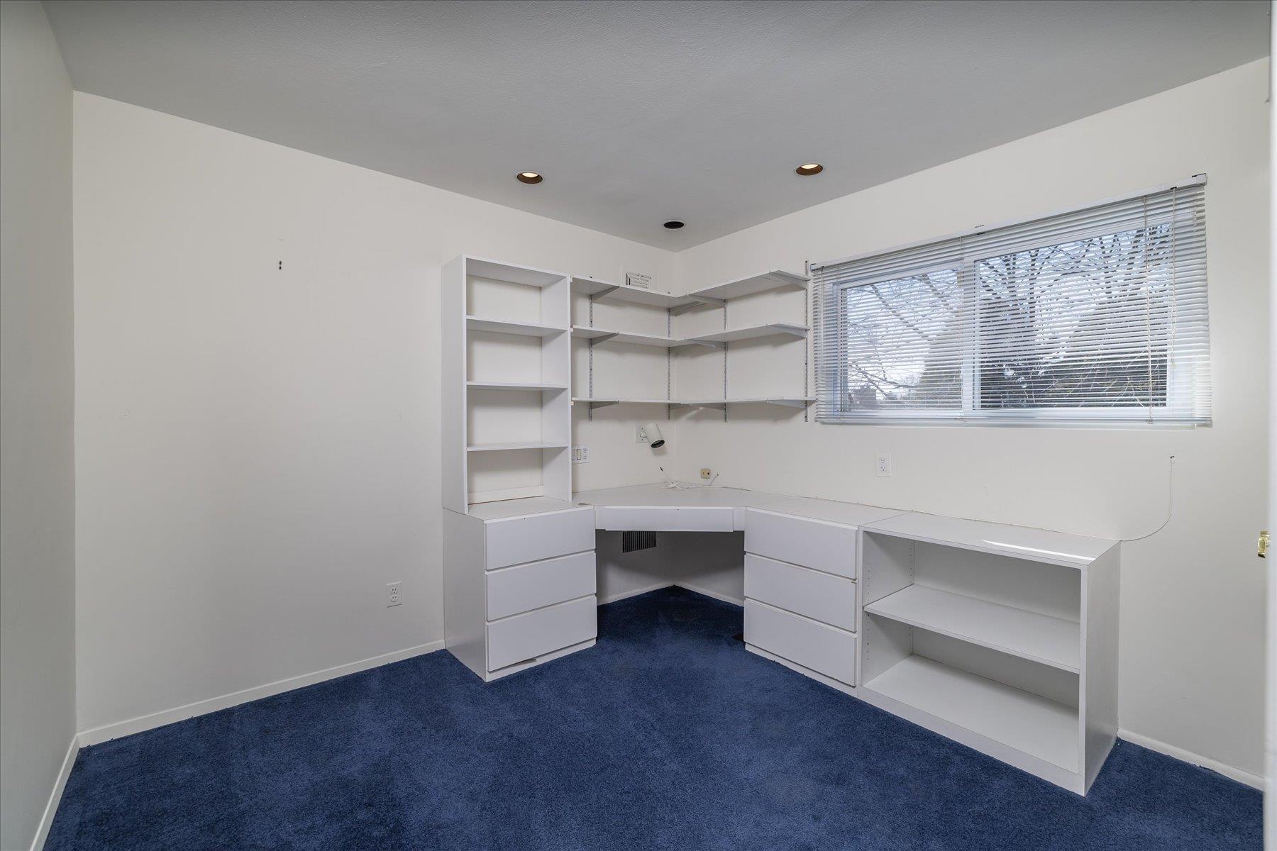 2 Cash Lane, Rockville Centre, New York image 19