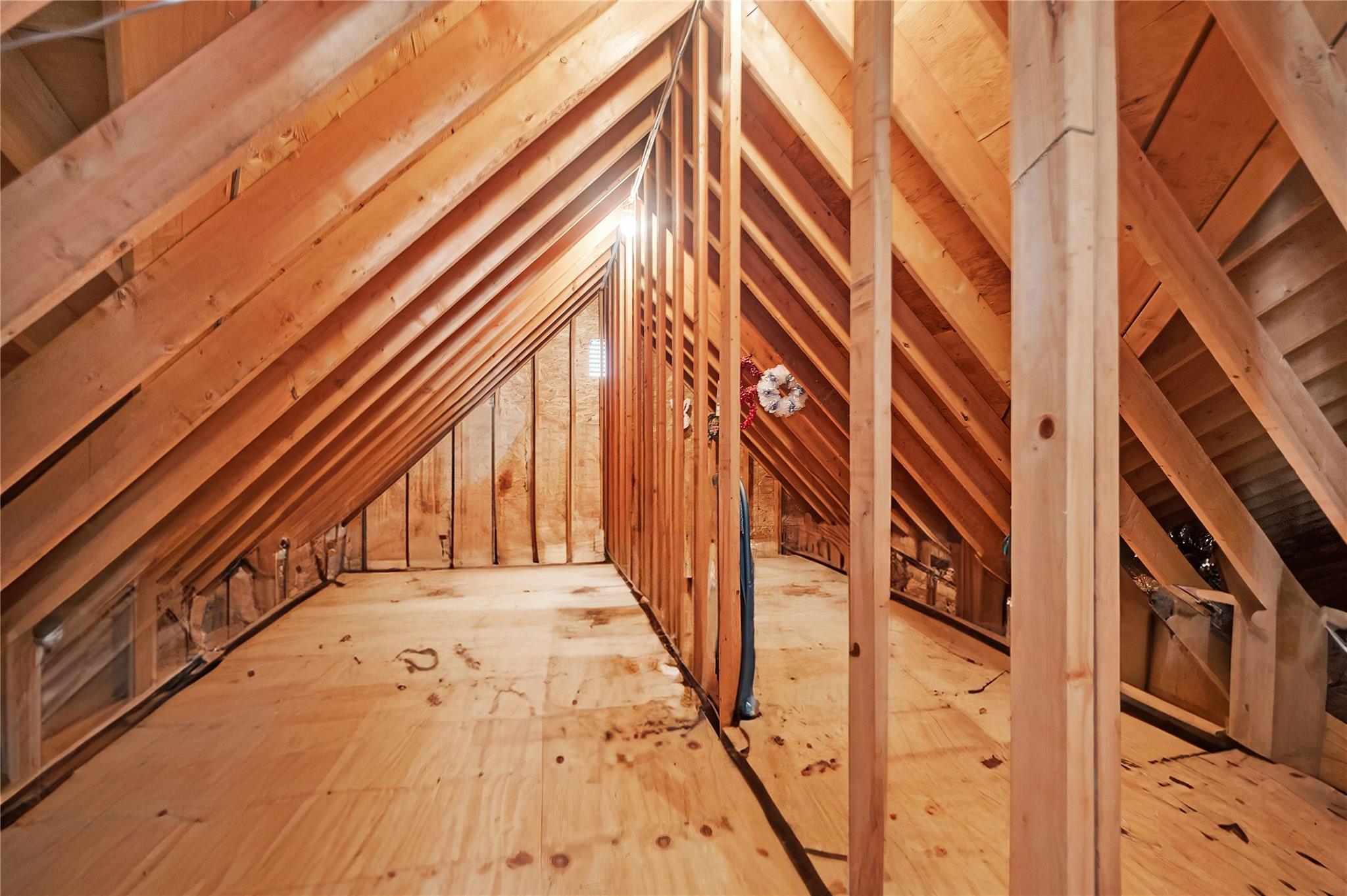 8 Black Pine Street, Calverton, New York image 36