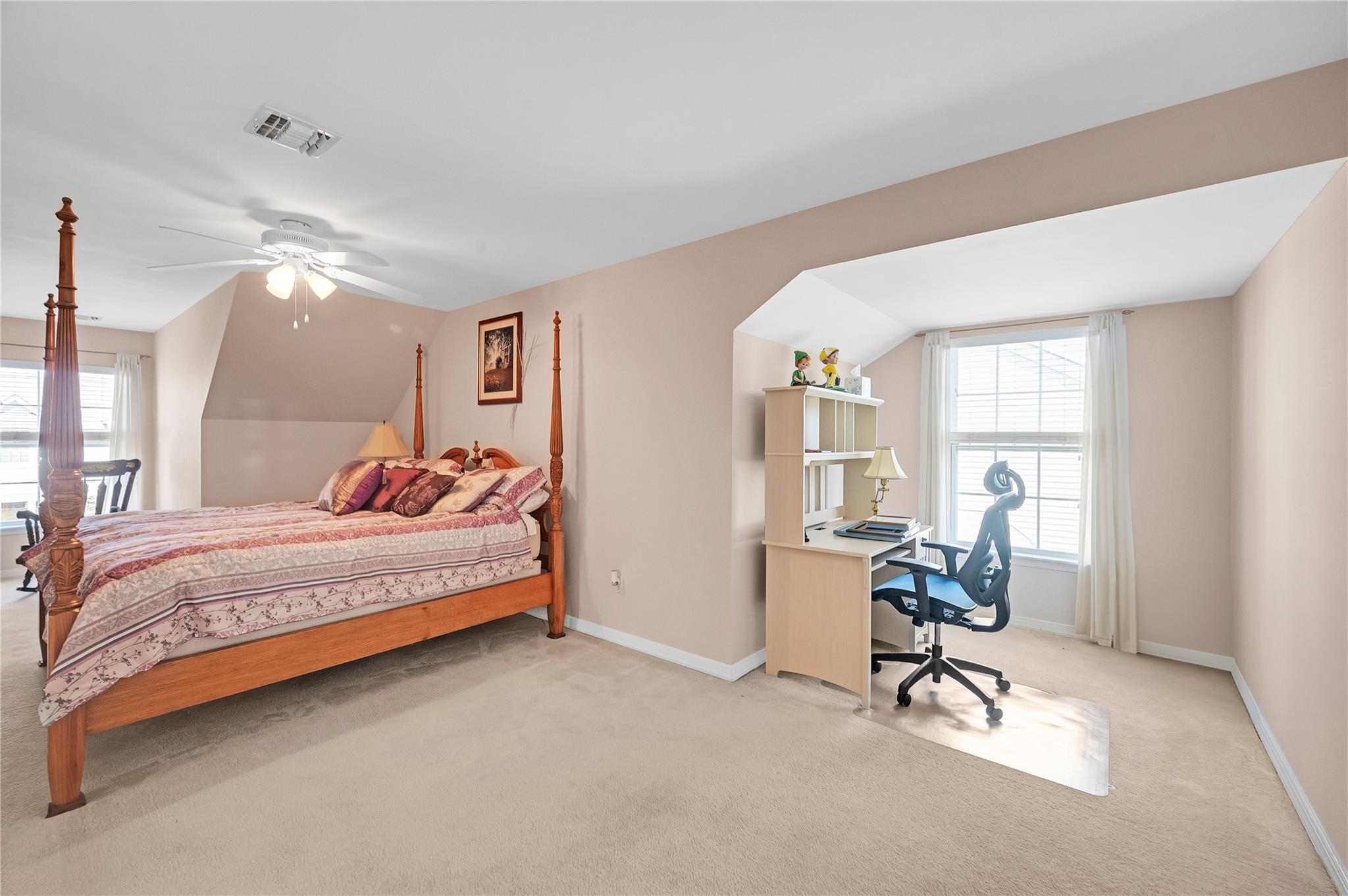 8 Black Pine Street, Calverton, New York image 30