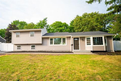 Homes For Sale - 11 Berry Lane<br/> Centereach, NY 11720