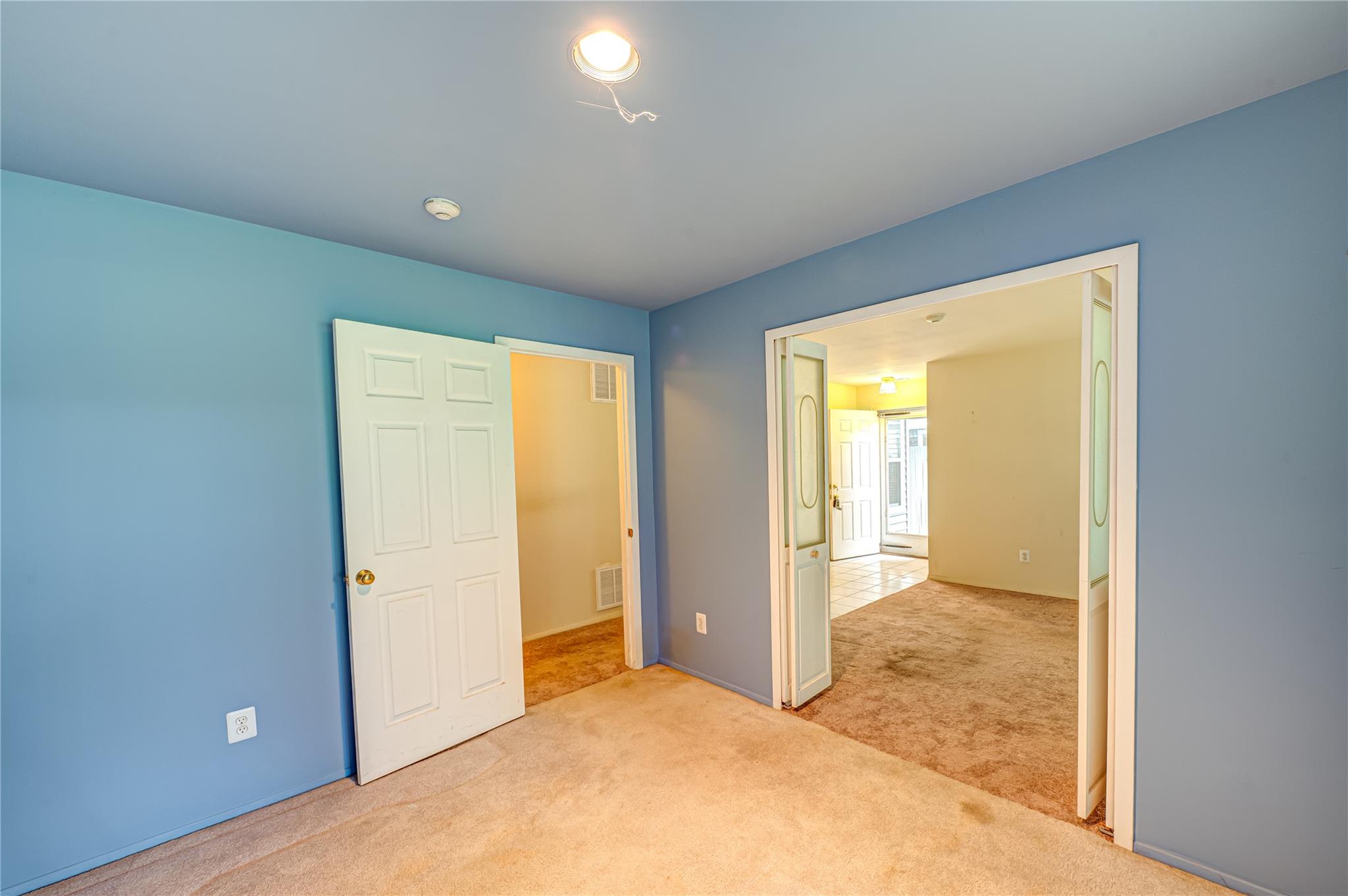 812 Birchwood Park Drive, Middle Island, New York image 10