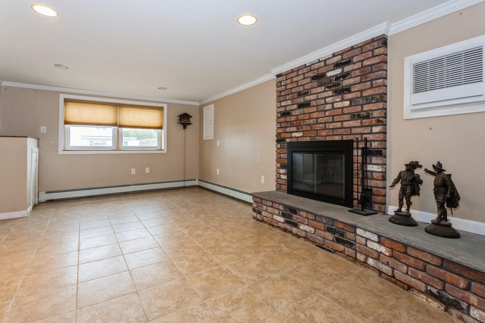 207 Franklin Avenue, Island Park, New York image 14