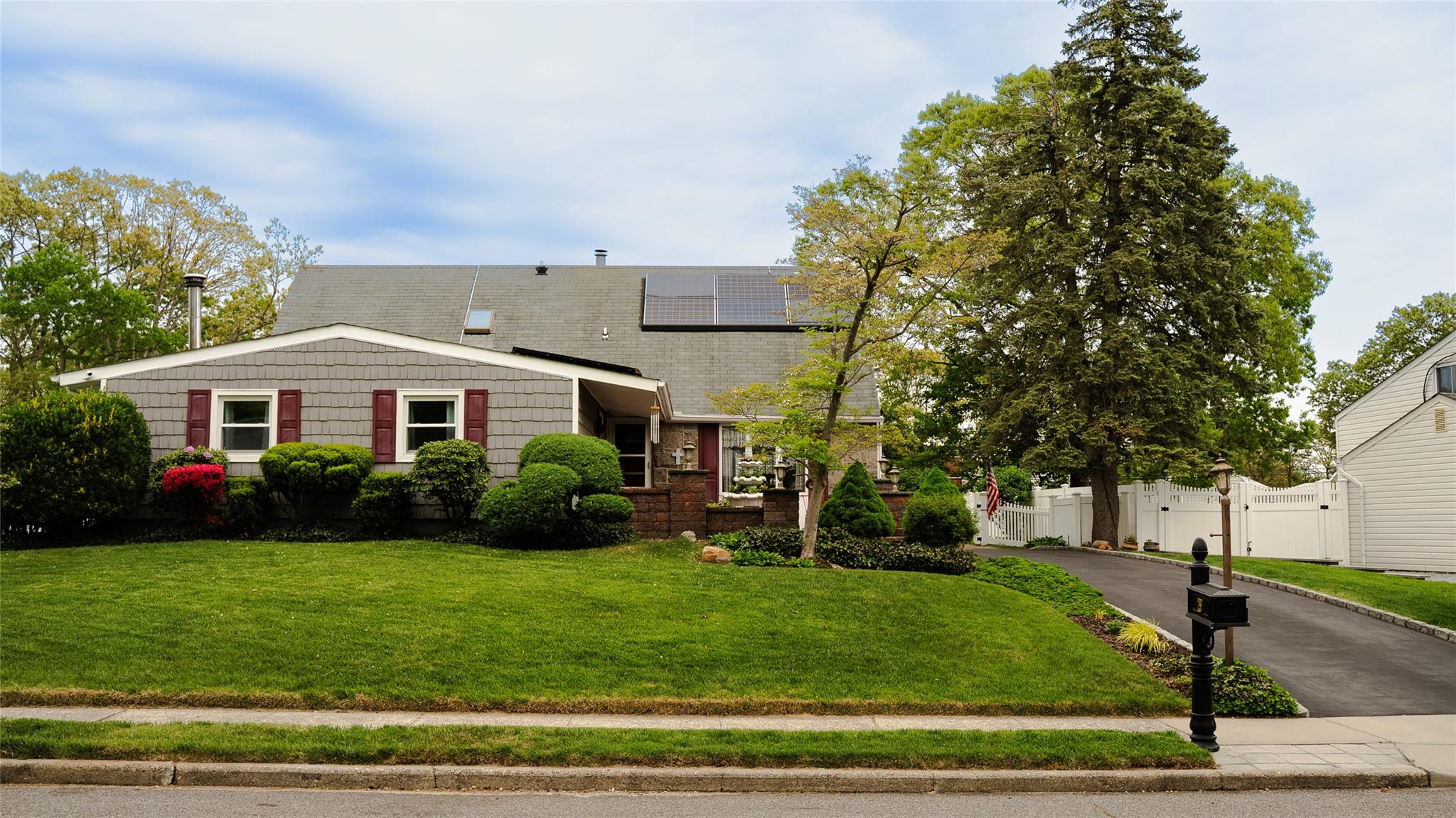 29 Belair Road, Selden, New York image 2