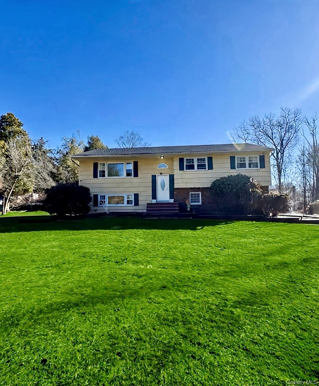 Photo of 16 S Monsey Road, Monsey, NY 10952 (MLS # 971056)