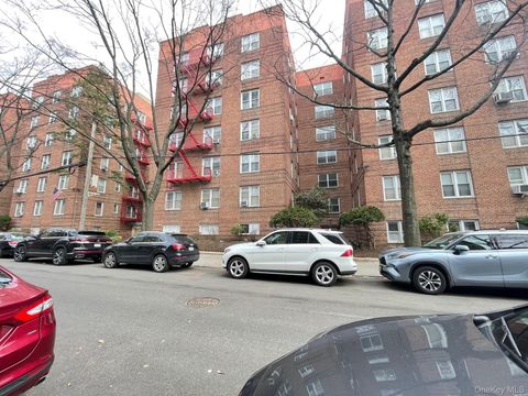 Homes For Sale - 43-35 Union Street #2M<br/> Flushing, NY 11355