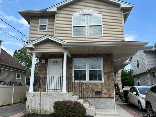 20 EDGEWOOD RD # A, PORT WASHINGTON, NY 11050 - Image f4aa6e5cb6bba4a038e7d5d4e799c767/925450565