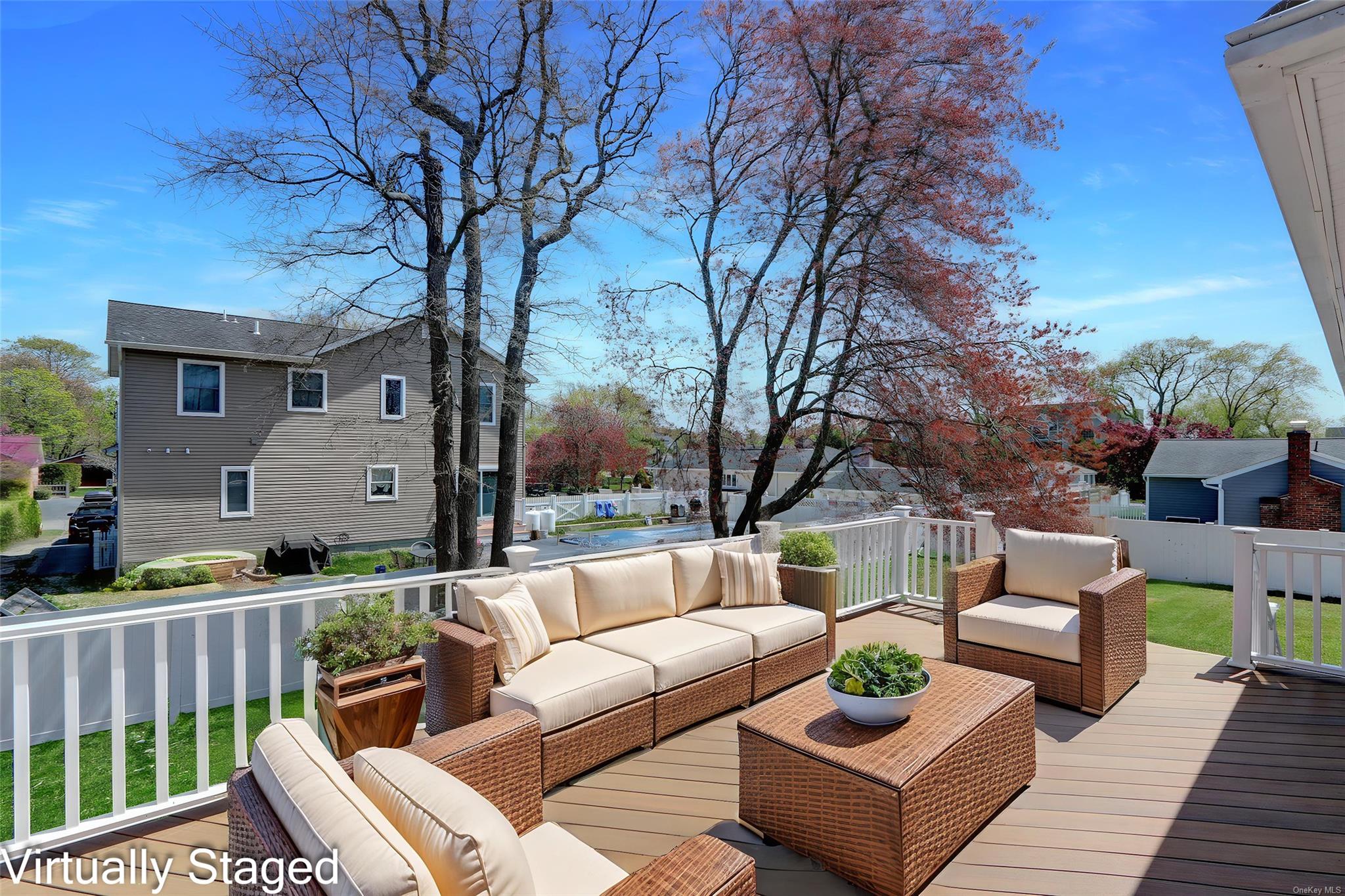 39 Roosevelt Boulevard, East Patchogue, New York image 8