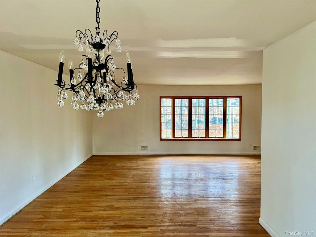 Photo of 705 Ardsley Road, Scarsdale, NY 10583 (MLS # 944273)