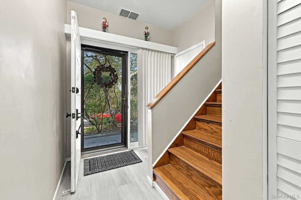 Photo of 125 Whitetail Circle, Ossining, NY 10562 (MLS # 1061081)