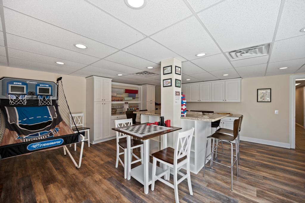 10 Orange Tree Court, Manorville, New York image 36