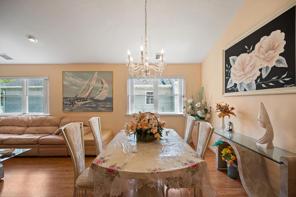 10 Orange Tree Court, Manorville, New York image 14