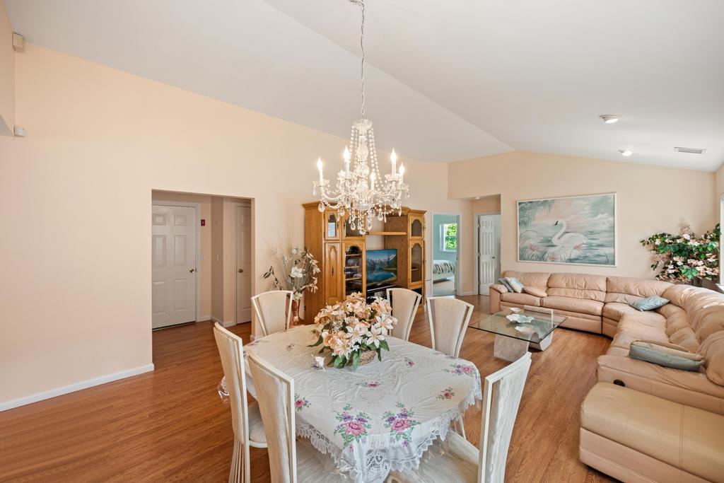 10 Orange Tree Court, Manorville, New York image 13