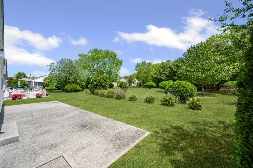 10 Orange Tree Court, Manorville, New York image 8