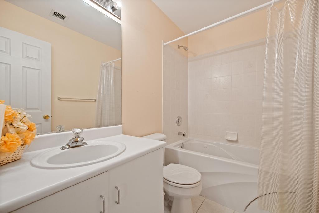 10 Orange Tree Court, Manorville, New York image 18