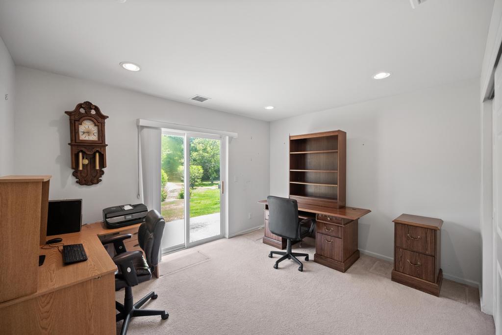 10 Orange Tree Court, Manorville, New York image 19