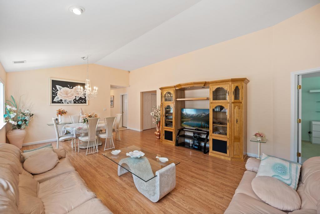 10 Orange Tree Court, Manorville, New York image 17