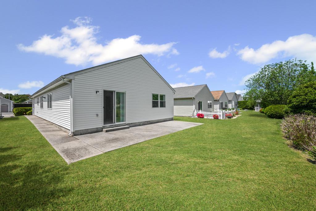 10 Orange Tree Court, Manorville, New York image 7
