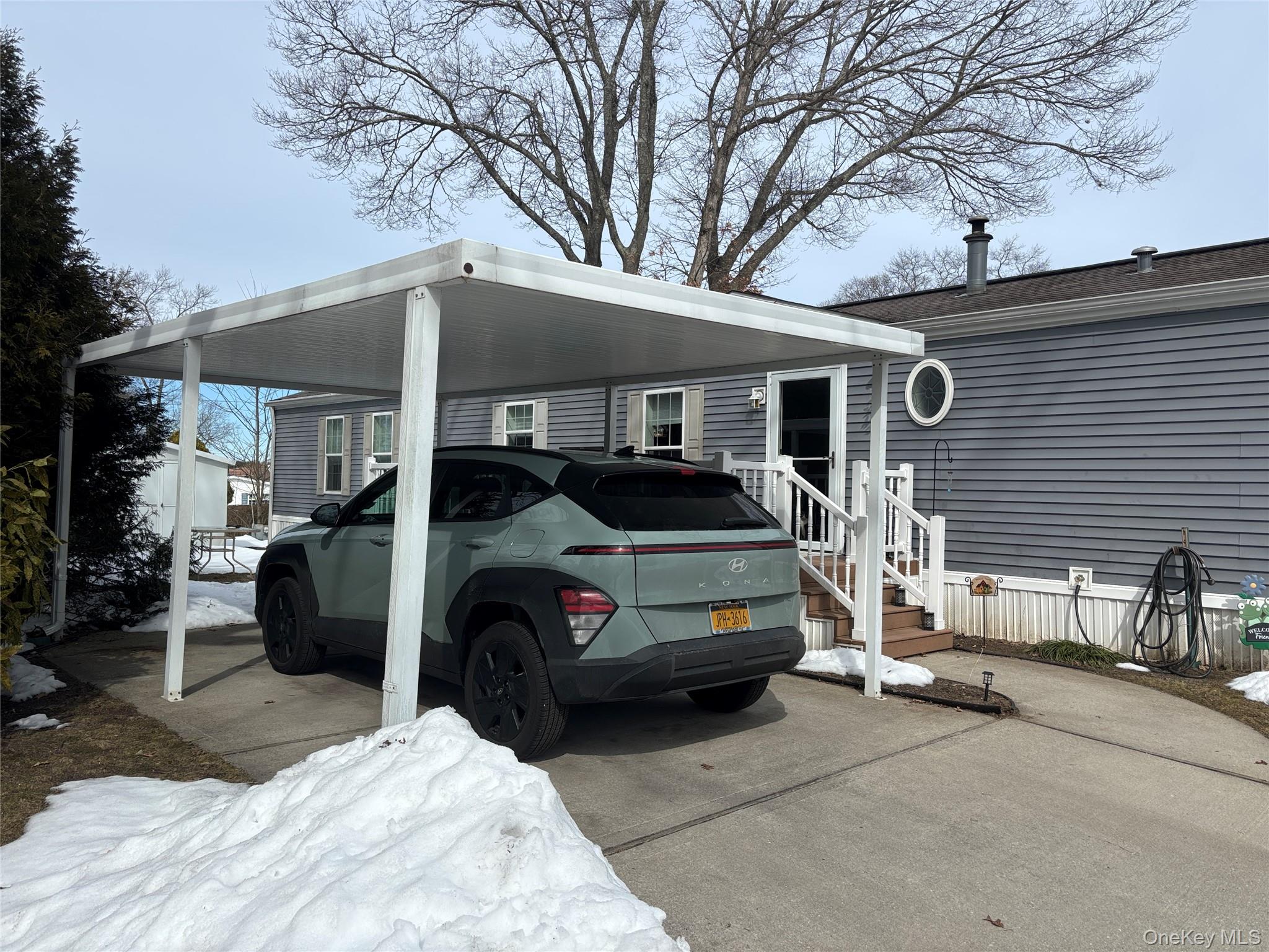 1661 Old Country Road 69