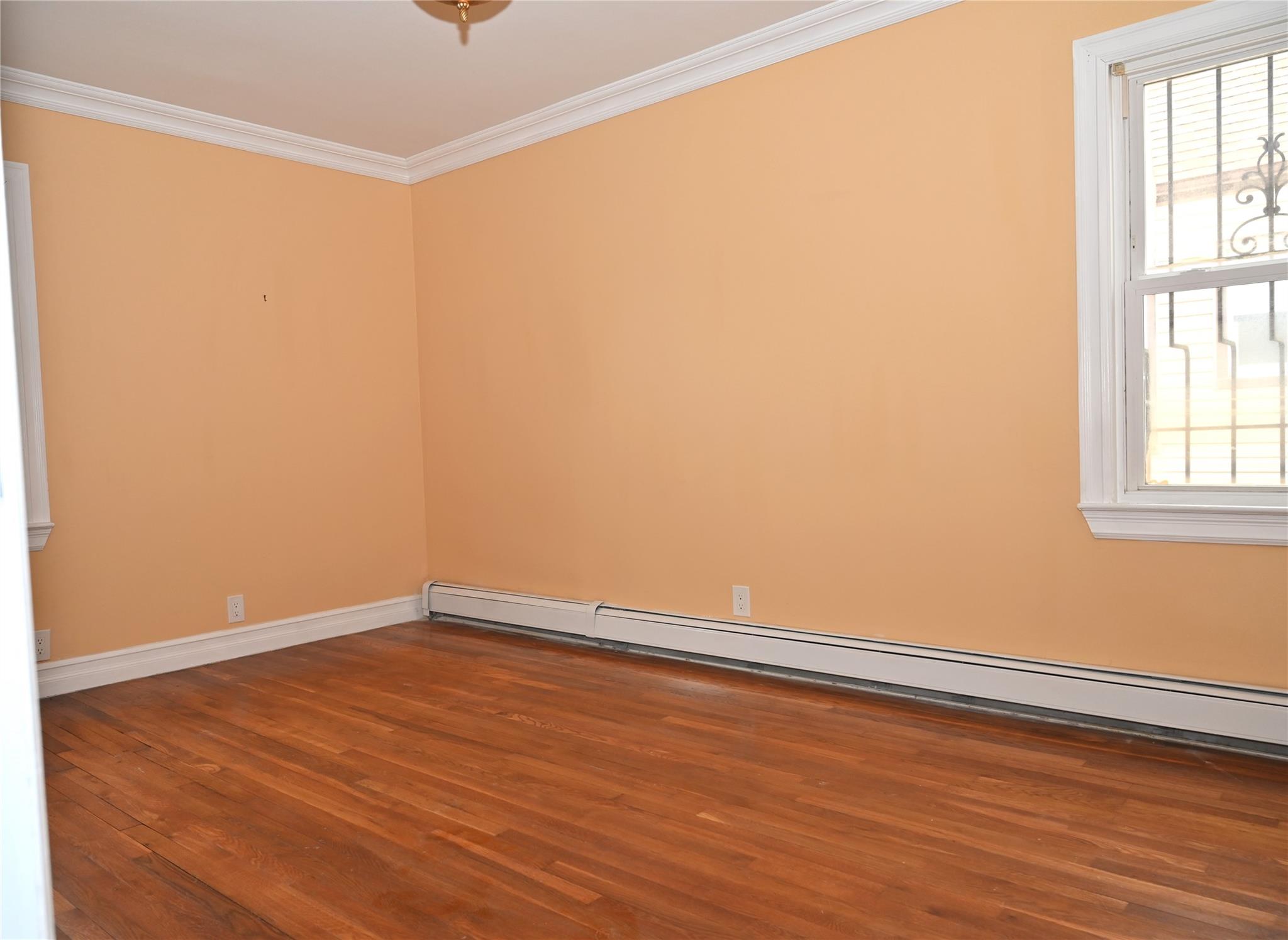8260 266th Street, Glen Oaks, New York image 11