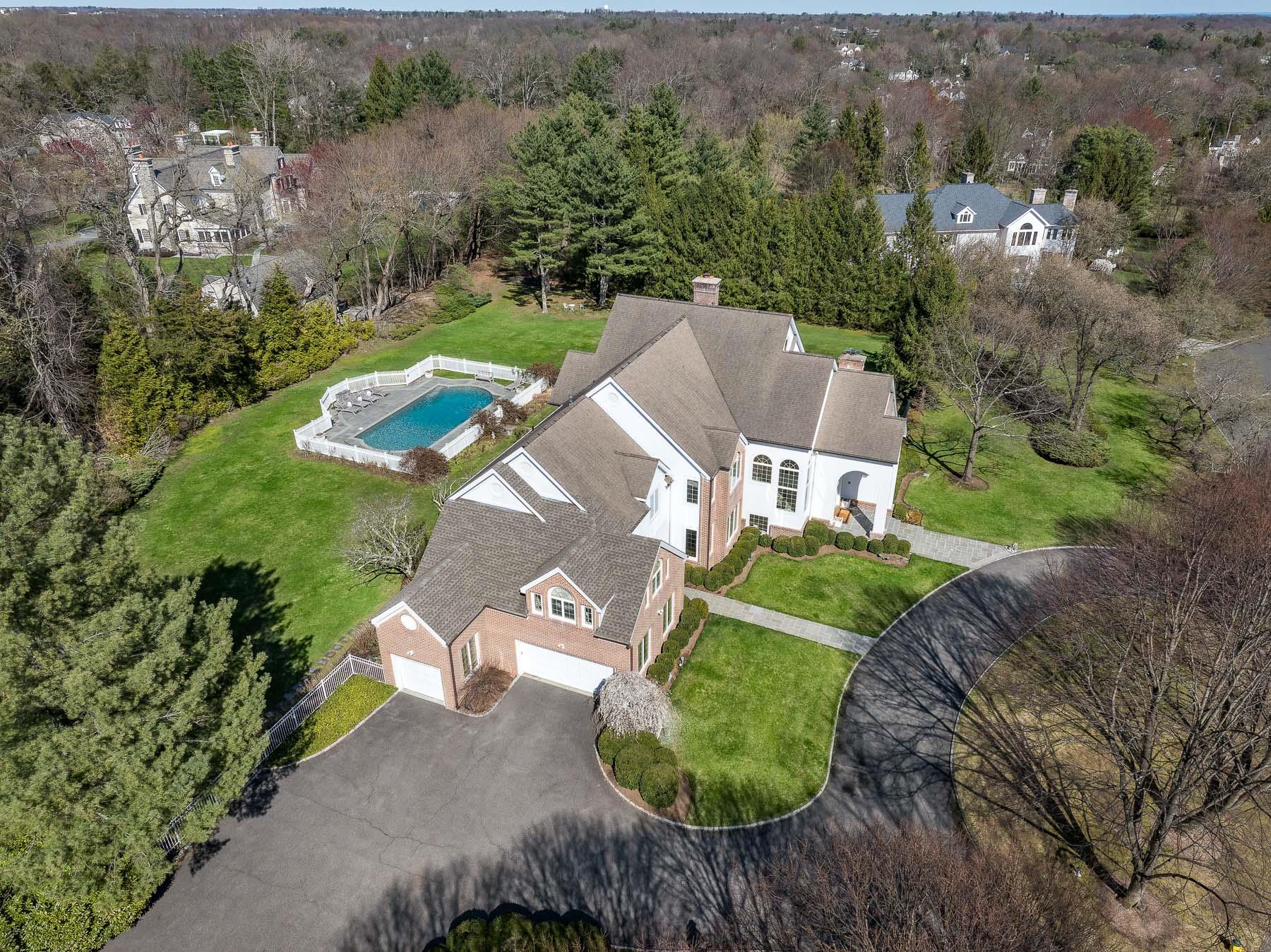 7 Coventry Court, Purchase, New York image 3