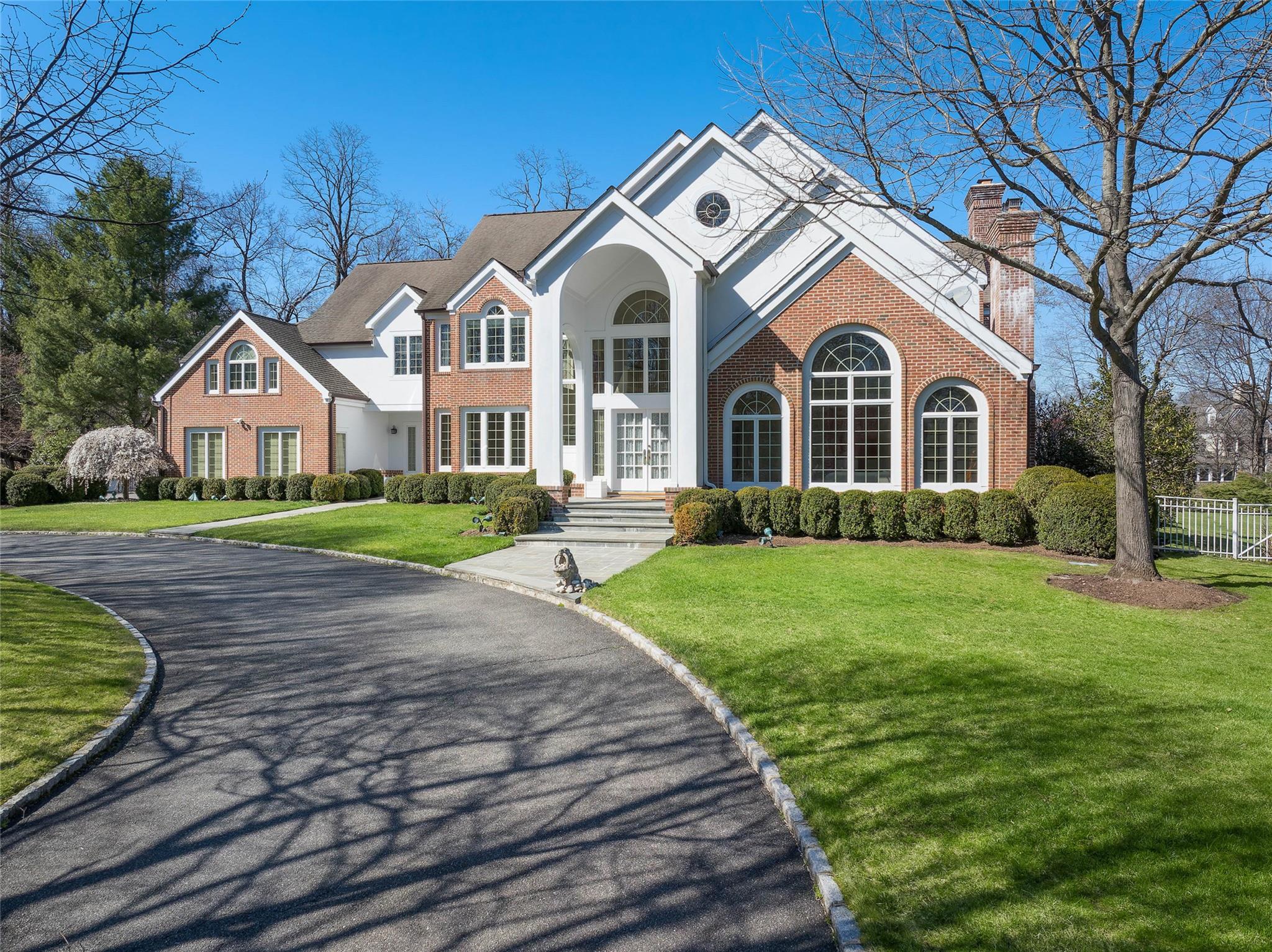 7 Coventry Court, Purchase, New York image 1