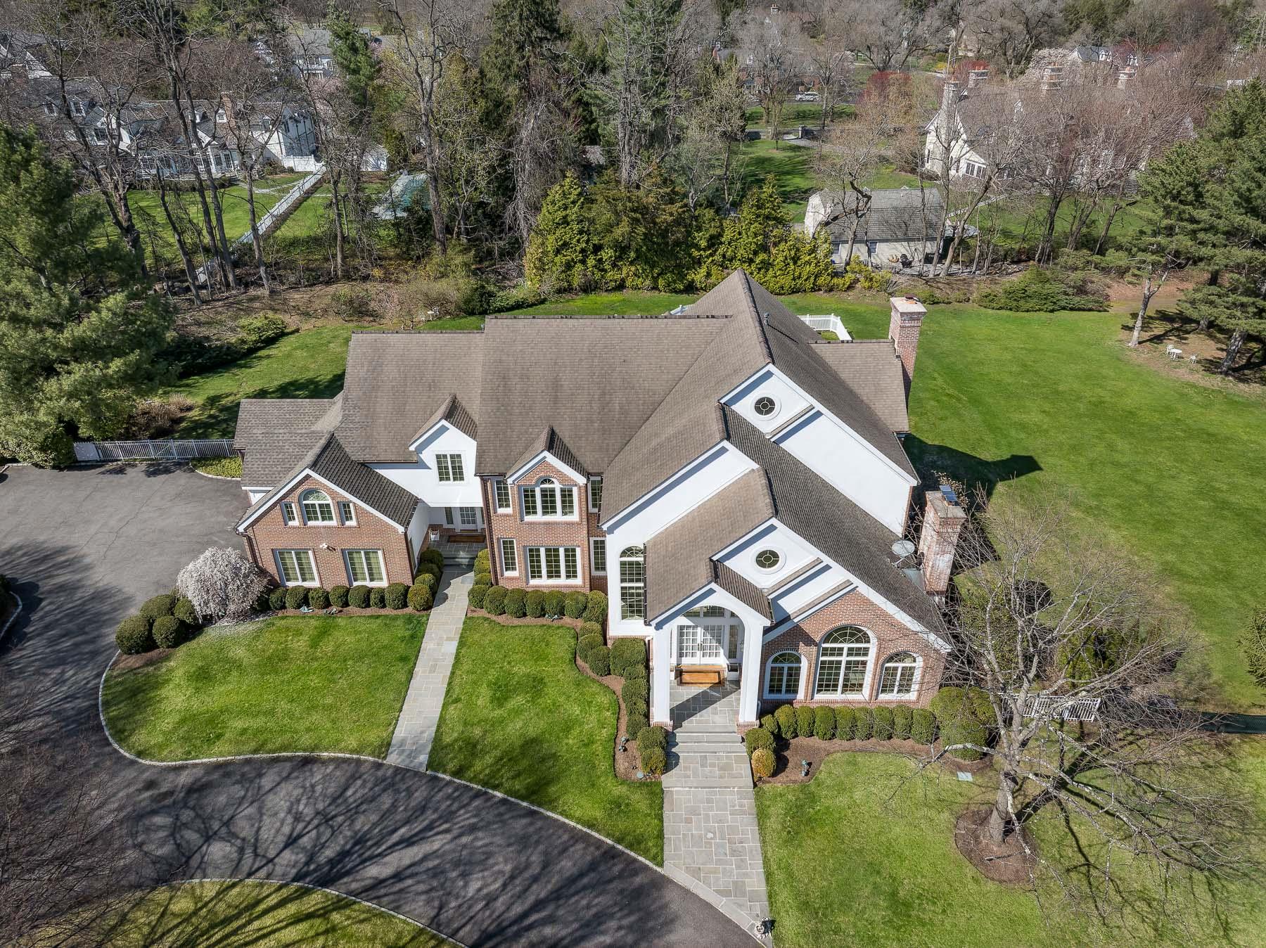 7 Coventry Court, Purchase, New York image 2