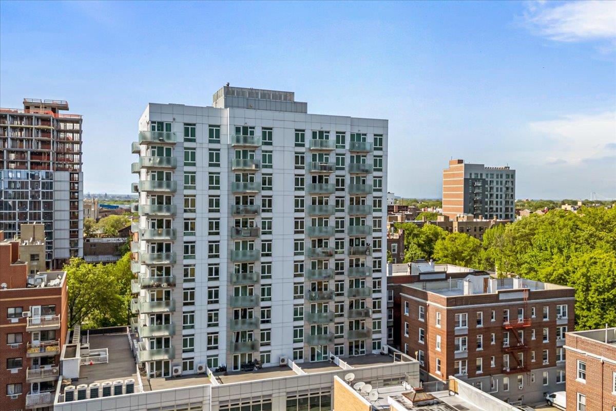 Property for Sale at 37th Avenue 5A, Flushing, Queens, NY - Bedrooms: 1 
Bathrooms: 1 
Rooms: 3  - $625,000
