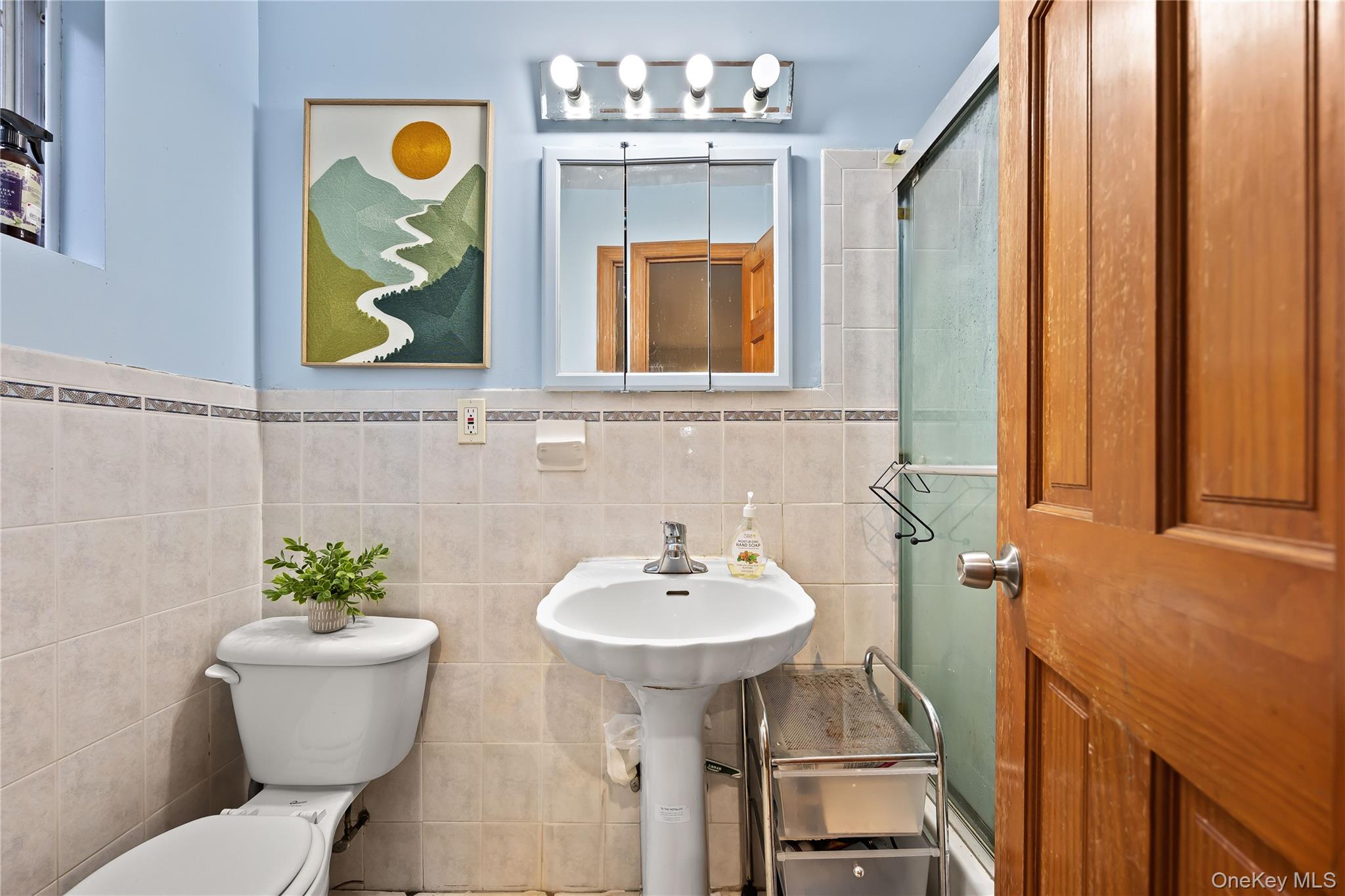 41-20 Elbertson Street