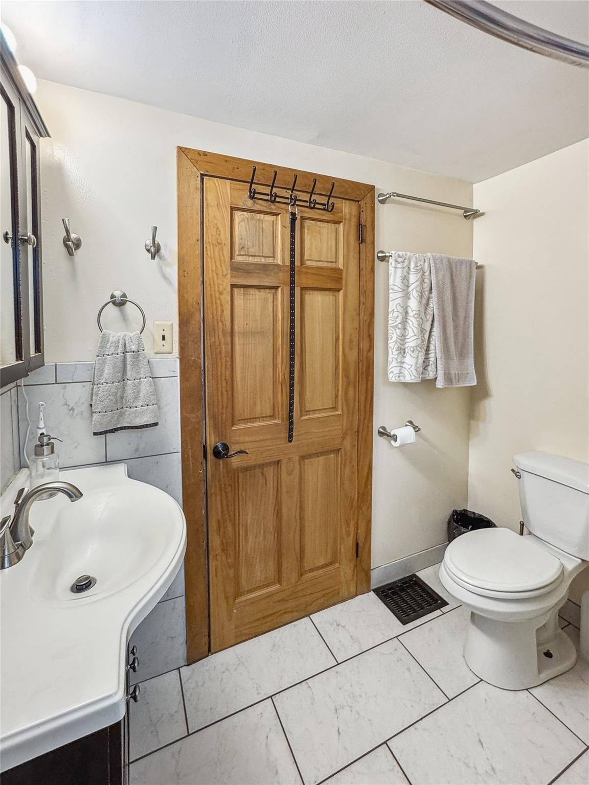 42 Wisner Avenue, Middletown, New York image 15