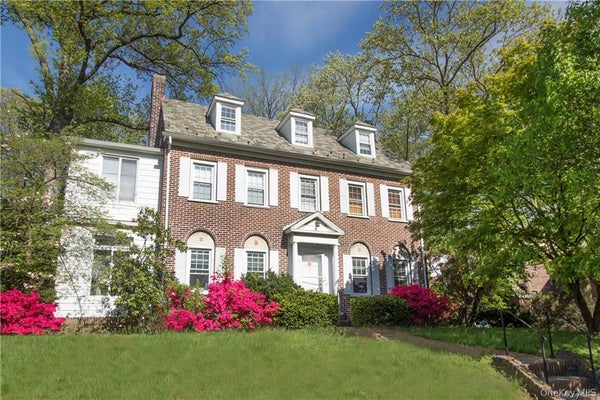 70 FREDERICK PL, MOUNT VERNON, NY 10552 - Image f4cdc73a6d00f1e4aa24e0c6b12c4a8a/1319033818