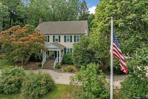 1 Beardsley Lane Lloyd Harbor NY 11743