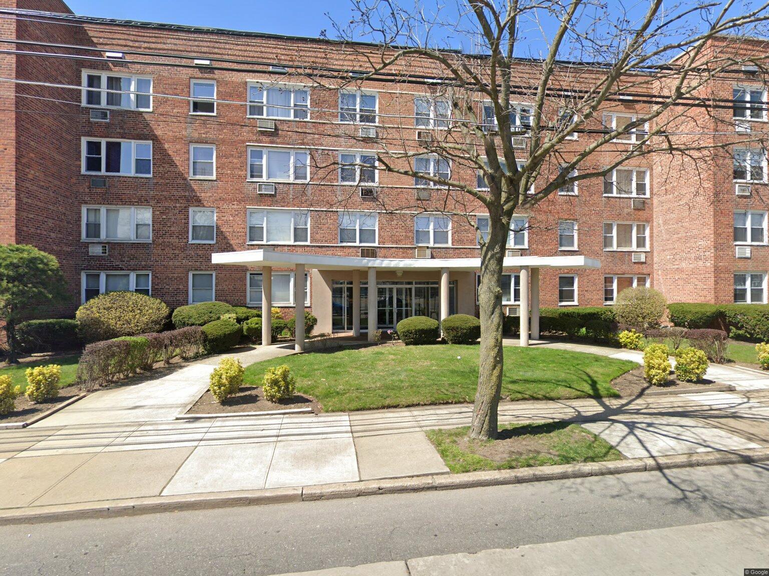 100 S Ocean Avenue #3M, Freeport, New York image 1