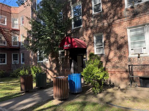 Photo of 141-17 78 Rd Rd #1O, Kew Garden Hills, NY 11367 (MLS # 923494)
