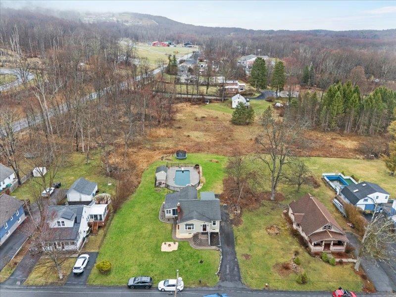 9 Emboden Avenue, Otisville, New York image 5