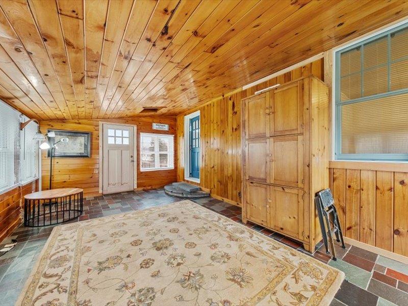 9 Emboden Avenue, Otisville, New York image 27