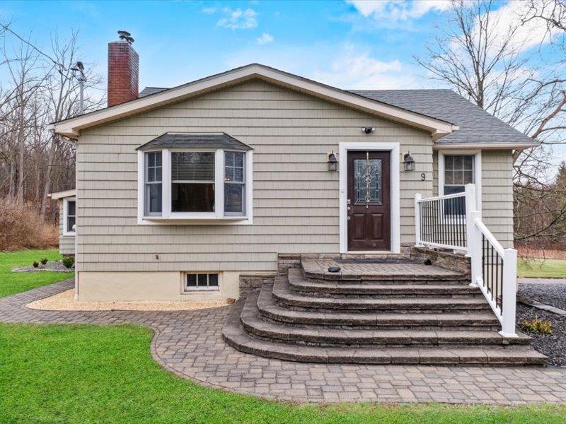 9 Emboden Avenue, Otisville, New York image 3
