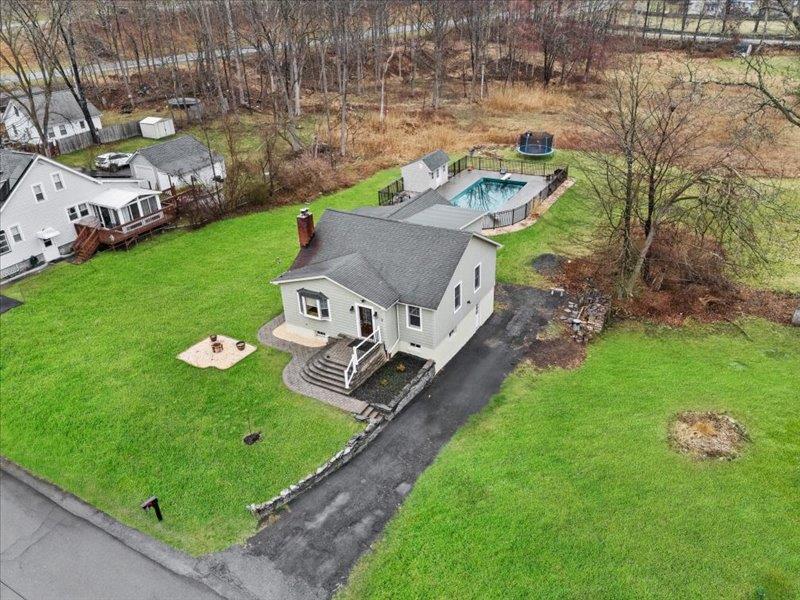 9 Emboden Avenue, Otisville, New York image 6