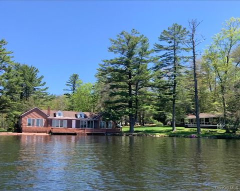 238 Lakeview Drive Road Highland Lake NY 12743