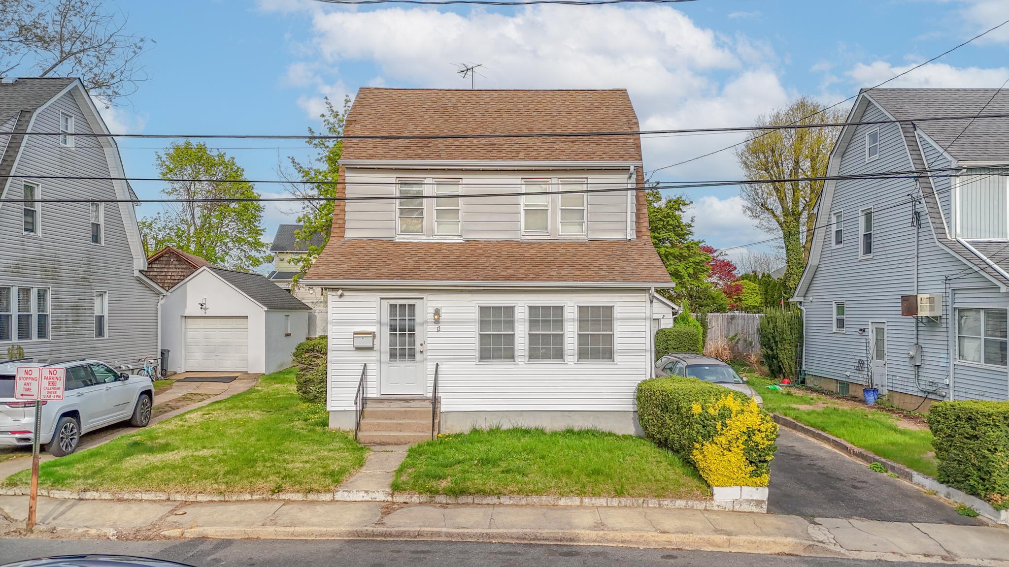 12 Maryland Avenue, Glen Cove, New York image 6