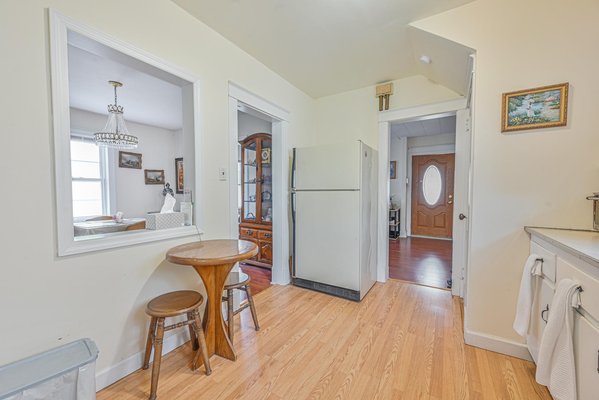 12 Maryland Avenue, Glen Cove, New York image 17