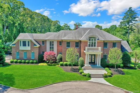 Photo of 36 Old Field Road, Setauket, NY 11733 (MLS # 1004209)