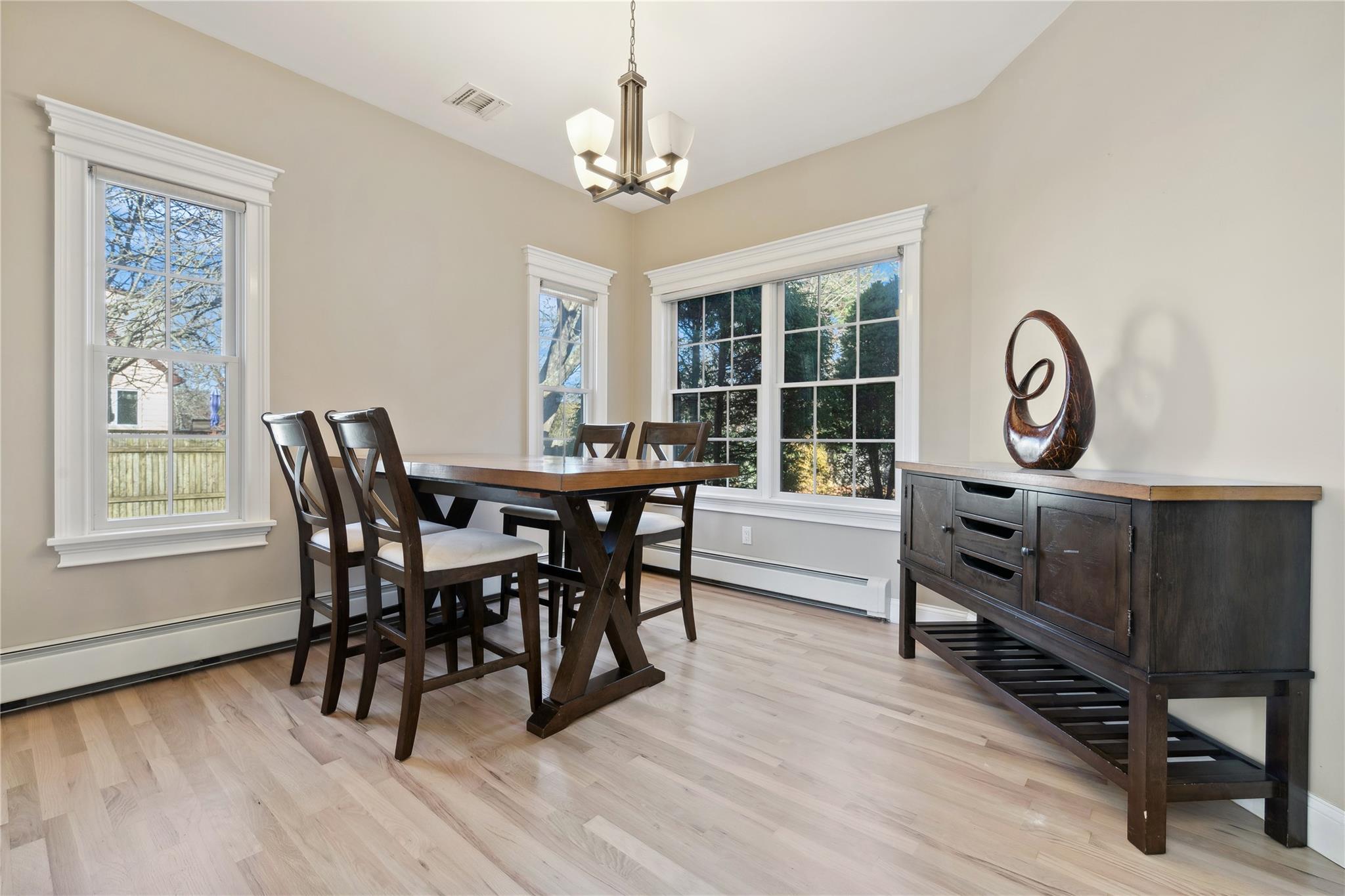 14 Wakefield Road, Hampton Bays, New York image 5